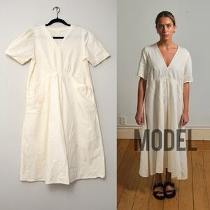 Aline Poplin Dress M Ecru Ivory Gathered Pintuck Loose Fit Vneck Pockets